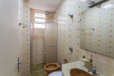 Apartamento à venda com 70m², 3 quartos e 1 vaga Apartamento à venda com 70m², 3 quartos e 1 vagaBanheiro social