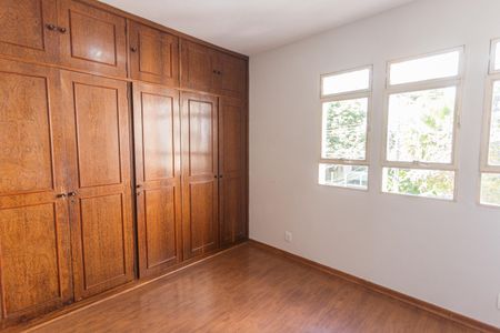 Apartamento à venda com 70m², 3 quartos e 1 vaga Apartamento à venda com 70m², 3 quartos e 1 vagaSuíte