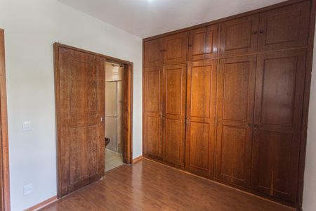 Apartamento à venda com 70m², 3 quartos e 1 vaga Apartamento à venda com 70m², 3 quartos e 1 vagaSuíte