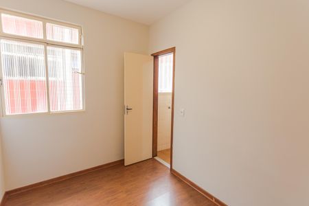 Apartamento à venda com 70m², 3 quartos e 1 vaga Apartamento à venda com 70m², 3 quartos e 1 vagaQuarto 2