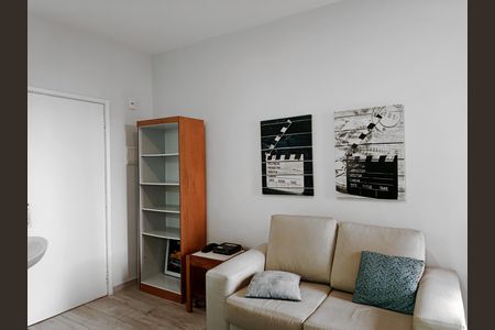Apartamento à venda com 28m², 1 quarto e 1 vaga Apartamento à venda com 28m², 1 quarto e 1 vagaSala