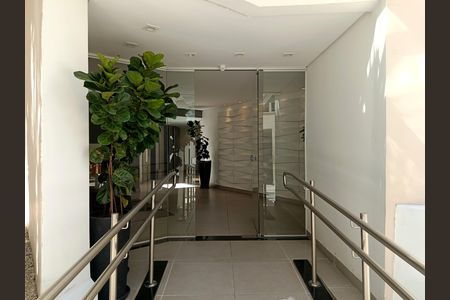 Apartamento à venda com 28m², 1 quarto e 1 vaga Apartamento à venda com 28m², 1 quarto e 1 vagaEntrada do edifício