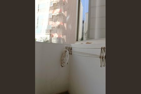 Apartamento à venda com 28m², 1 quarto e 1 vaga Apartamento à venda com 28m², 1 quarto e 1 vagaVaranda