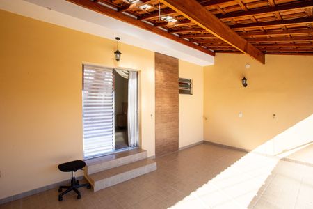 Casa para alugar com 150m², 3 quartos e 1 vagaVaranda