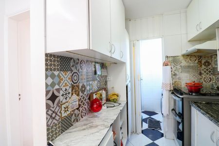 Cozinha de apartamento para alugar com 2 quartos, 60m² em Jardim Santa Josefina, São Paulo