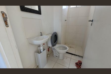 Apartamento para alugar com 46m², 2 quartos e sem vaga Apartamento para alugar com 46m², 2 quartos e sem vagaBanheiro social