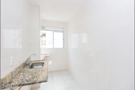 Cozinha de apartamento para alugar com 2 quartos, 46m² em Parque Santa Fé, Porto Alegre