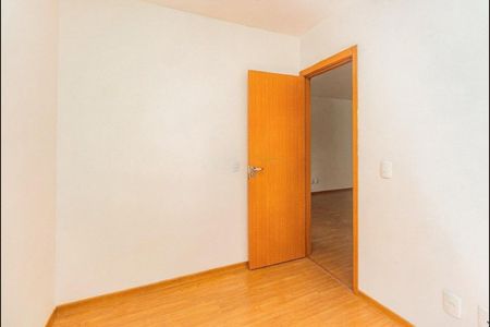 Quarto 2 de apartamento para alugar com 2 quartos, 46m² em Parque Santa Fé, Porto Alegre