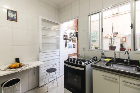 Casa de condomínio à venda com 100m², 2 quartos e 1 vaga Casa de condomínio à venda com 100m², 2 quartos e 1 vagaCozinha
