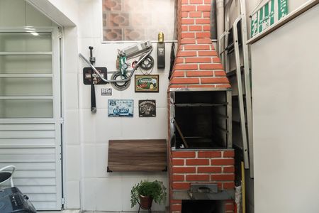 Casa de condomínio à venda com 100m², 2 quartos e 1 vaga Casa de condomínio à venda com 100m², 2 quartos e 1 vagaÁrea de Serviço e Churrasqueira