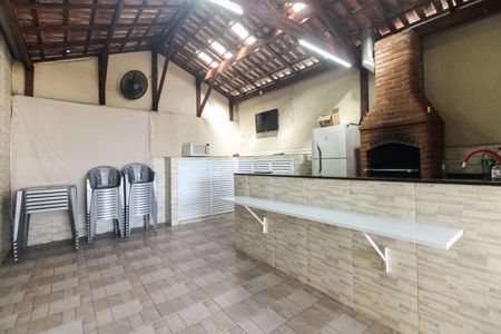 Casa de condomínio à venda com 100m², 2 quartos e 1 vaga Casa de condomínio à venda com 100m², 2 quartos e 1 vagaCondomínio - Salão e Churrasqueira