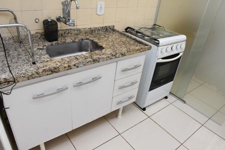 Apartamento para alugar com 52m², 2 quartos e 1 vaga Apartamento para alugar com 52m², 2 quartos e 1 vagaCozinha pia + fogão