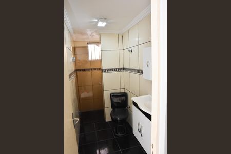 Banheiro social de apartamento para alugar com 2 quartos, 52m² em Vila Santana I, Jundiaí