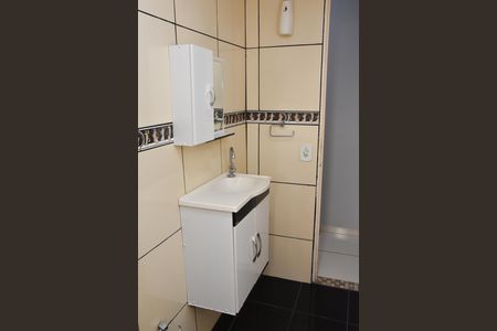 Apartamento para alugar com 52m², 2 quartos e 1 vaga Apartamento para alugar com 52m², 2 quartos e 1 vagaBanheiro social