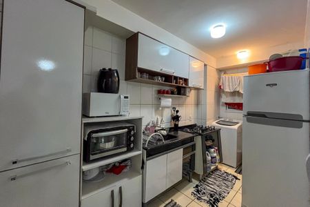 Cozinha de apartamento à venda com 2 quartos, 60m² em Parque Fongaro, São Paulo