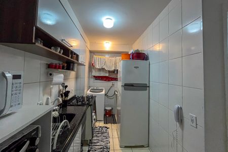 Cozinha de apartamento à venda com 2 quartos, 60m² em Parque Fongaro, São Paulo