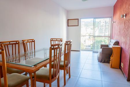 Apartamento para alugar com 75m², 2 quartos e 1 vaga