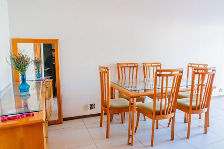 Apartamento para alugar com 75m², 2 quartos e 1 vaga