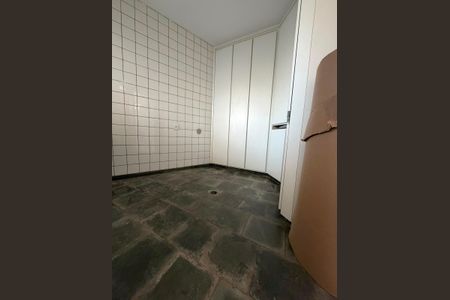 Área externa de casa à venda com 4 quartos, 187m² em Pinheirinho, Santo André