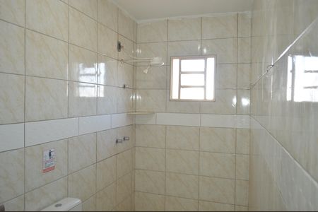 Casa para alugar com 240m², 4 quartos e 2 vagasBanheiro 1
