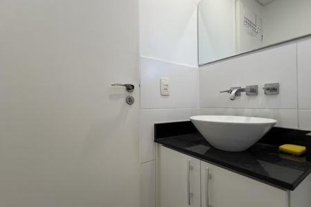 Apartamento para alugar com 38m², 1 quarto e 1 vaga Apartamento para alugar com 38m², 1 quarto e 1 vagaBanheiro