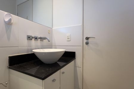 Banheiro social de apartamento para alugar com 1 quarto, 38m² em Vila Augusta, Guarulhos