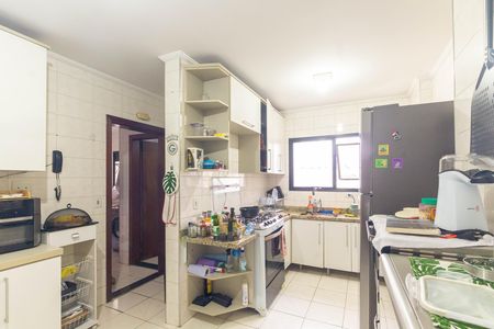 Apartamento para alugar com 122m², 3 quartos e 2 vagas Apartamento para alugar com 122m², 3 quartos e 2 vagasCozinha