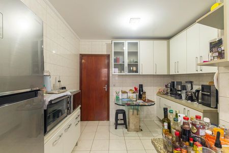 Apartamento para alugar com 122m², 3 quartos e 2 vagas Apartamento para alugar com 122m², 3 quartos e 2 vagasCozinha