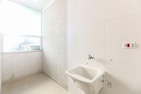Área de Serviço e Espaço Garden de apartamento para alugar com 2 quartos, 47m² em Chácara Seis de Outubro, São Paulo