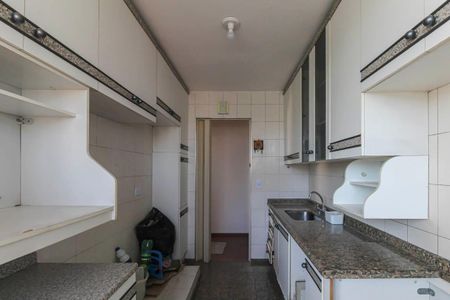 Apartamento à venda com 128m², 3 quartos e 1 vaga Apartamento à venda com 128m², 3 quartos e 1 vagaCozinha