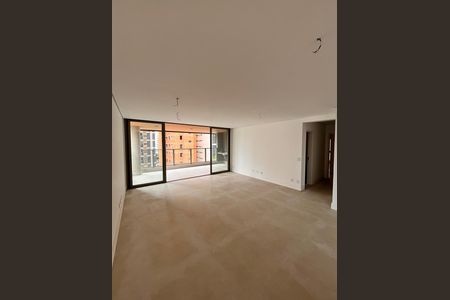Apartamento à venda com 3 quartos, 156m² em Cambuí, Campinas