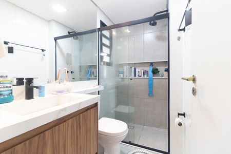 Apartamento à venda com 96m², 3 quartos e 2 vagas Apartamento à venda com 96m², 3 quartos e 2 vagasBanheiro da Suíte