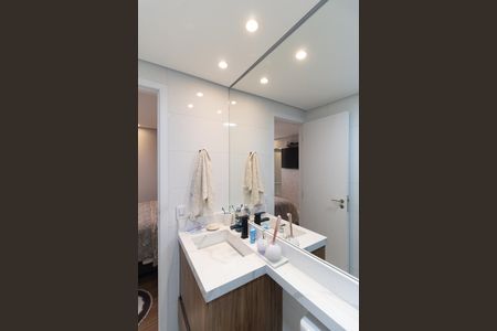 Apartamento à venda com 96m², 3 quartos e 2 vagas Apartamento à venda com 96m², 3 quartos e 2 vagasBanheiro da Suíte