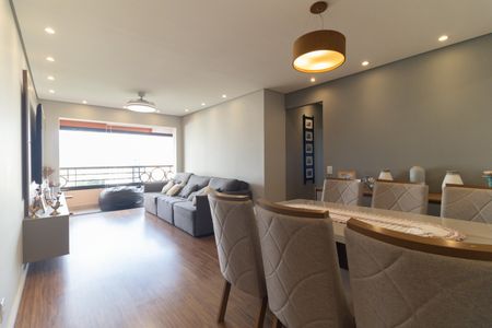 Apartamento à venda com 96m², 3 quartos e 2 vagas Apartamento à venda com 96m², 3 quartos e 2 vagasSala