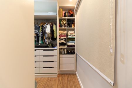 Apartamento à venda com 96m², 3 quartos e 2 vagas Apartamento à venda com 96m², 3 quartos e 2 vagasCloset da Suíte