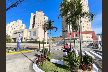 Apartamento para alugar com 54m², 2 quartos e 1 vaga Apartamento para alugar com 54m², 2 quartos e 1 vagaFachada