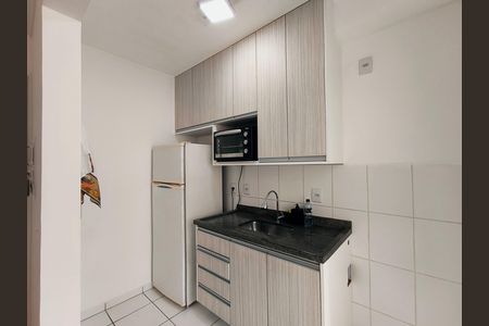 Apartamento para alugar com 54m², 2 quartos e 1 vaga Apartamento para alugar com 54m², 2 quartos e 1 vagaCozinha e Área de Serviço