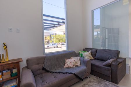 Casa de condomínio para alugar com 189m², 3 quartos e 2 vagas
