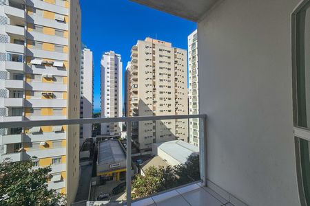 Apartamento para alugar com 70m², 2 quartos e sem vaga