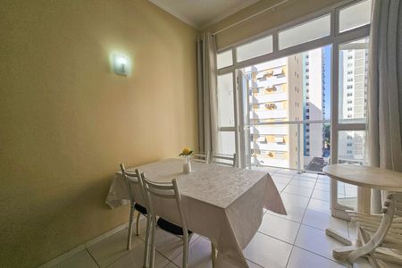 Apartamento para alugar com 70m², 2 quartos e sem vaga