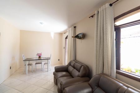 Casa à venda com 98m², 2 quartos e 3 vagas Casa à venda com 98m², 2 quartos e 3 vagasSala