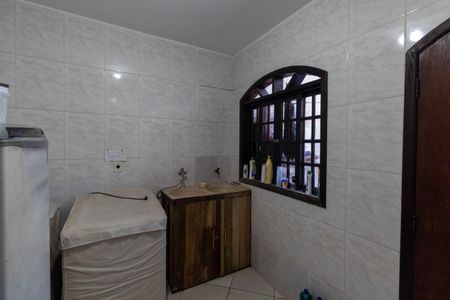 Casa à venda com 98m², 2 quartos e 3 vagas Casa à venda com 98m², 2 quartos e 3 vagasCozinha e Área de Serviço