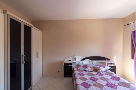Casa à venda com 98m², 2 quartos e 3 vagas Casa à venda com 98m², 2 quartos e 3 vagasQuarto 4