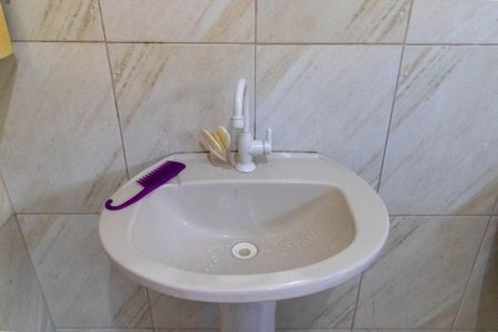 Casa à venda com 98m², 2 quartos e 3 vagas Casa à venda com 98m², 2 quartos e 3 vagasBanheiro