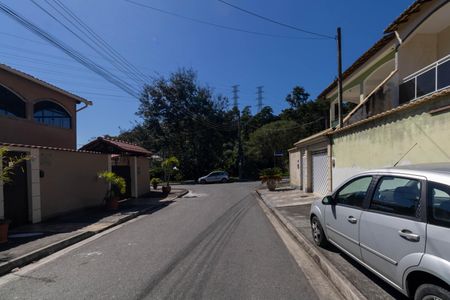 Vista da Rua de casa à venda com 2 quartos, 98m² em Campo Grande, Rio de Janeiro