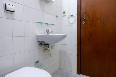 Apartamento para alugar com 74m², 3 quartos e 1 vaga Apartamento para alugar com 74m², 3 quartos e 1 vagaBanheiro Social