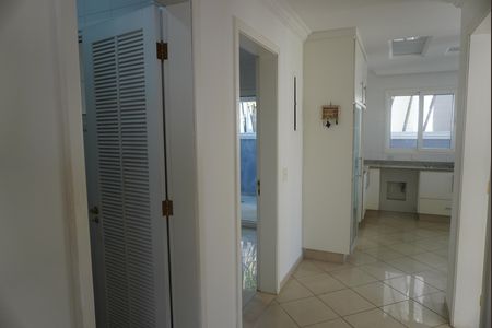 Casa de condomínio para alugar com 455m², 4 quartos e 6 vagasAcesso