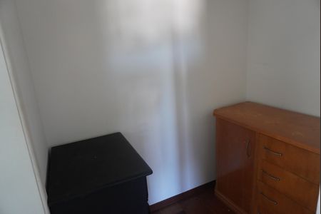 Casa de condomínio para alugar com 455m², 4 quartos e 6 vagasCloset da suíte 3