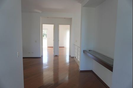 Casa de condomínio para alugar com 455m², 4 quartos e 6 vagas Casa de condomínio para alugar com 455m², 4 quartos e 6 vagasAcesso aos Quartos
