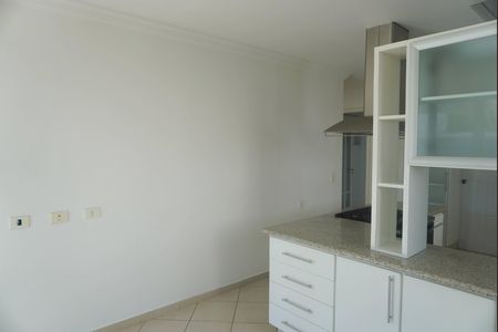 Casa de condomínio para alugar com 455m², 4 quartos e 6 vagas Casa de condomínio para alugar com 455m², 4 quartos e 6 vagasCozinha